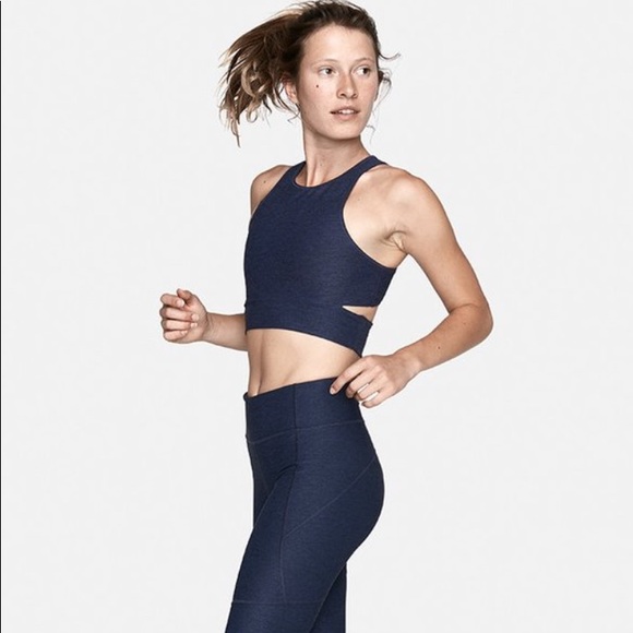 Outdoor Voices Other - Outdoor Voices Slashback Crop in Navy